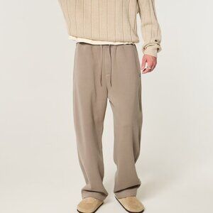 Hollister Baggy Sweatpant Stretch Zipper Pocket Soft Inside and Out